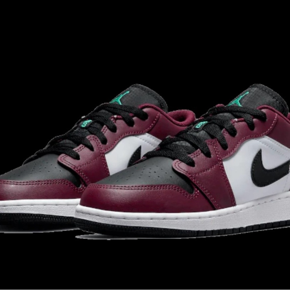 Nike Women's Sneakers - Burgundy, Black, and White